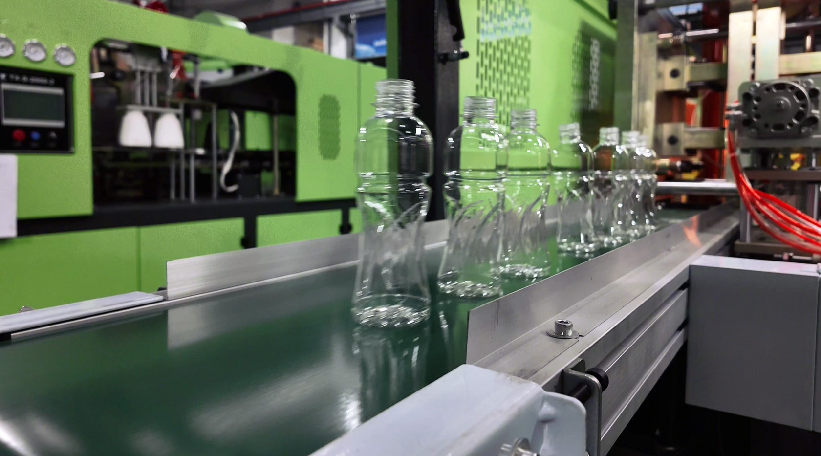 How to Calculate ROI When Buying a New PET Blow Molding Machine